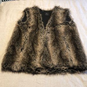 Fur vest